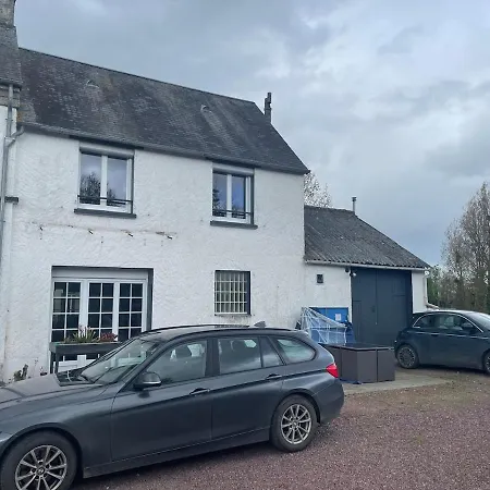 Au Calme A La Campagne 住宿加早餐酒店 Montreuil-sur-Lozon